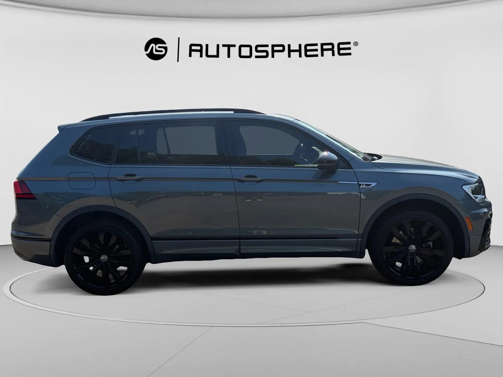 Used 2021 Volkswagen Tiguan SE R-Line AWD/4WD image 10