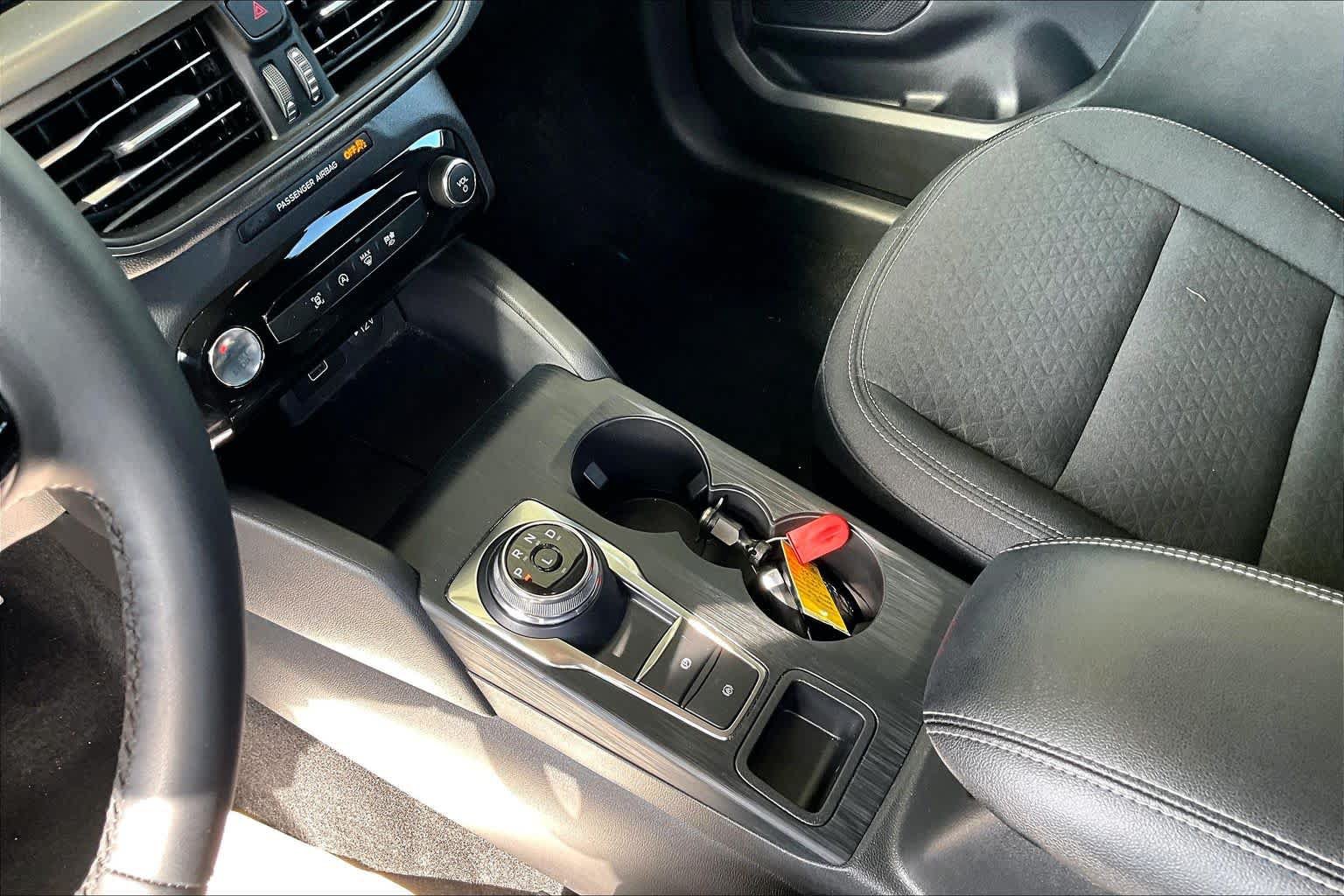 Used 2024 Ford Escape Active w/ Tech Pack #1 AWD/4WD image 16