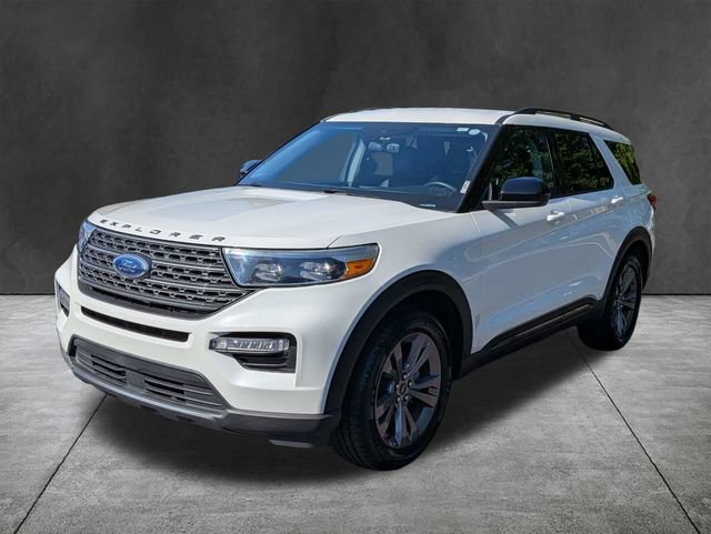 Used 2022 Ford Explorer XLT w/ Equipment Group 202A RWD image 8