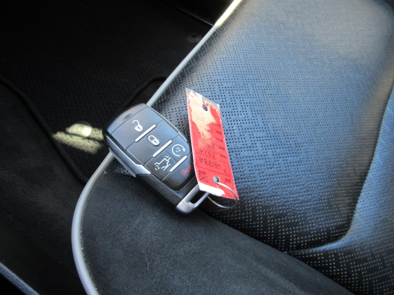 Used 2020 RAM 1500 Laramie image 18