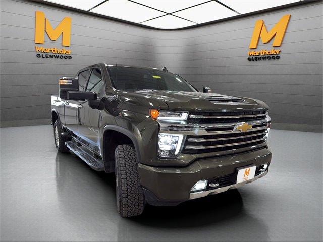 Used 2022 Chevrolet Silverado 3500 High Country w/ Safety Package II image 3