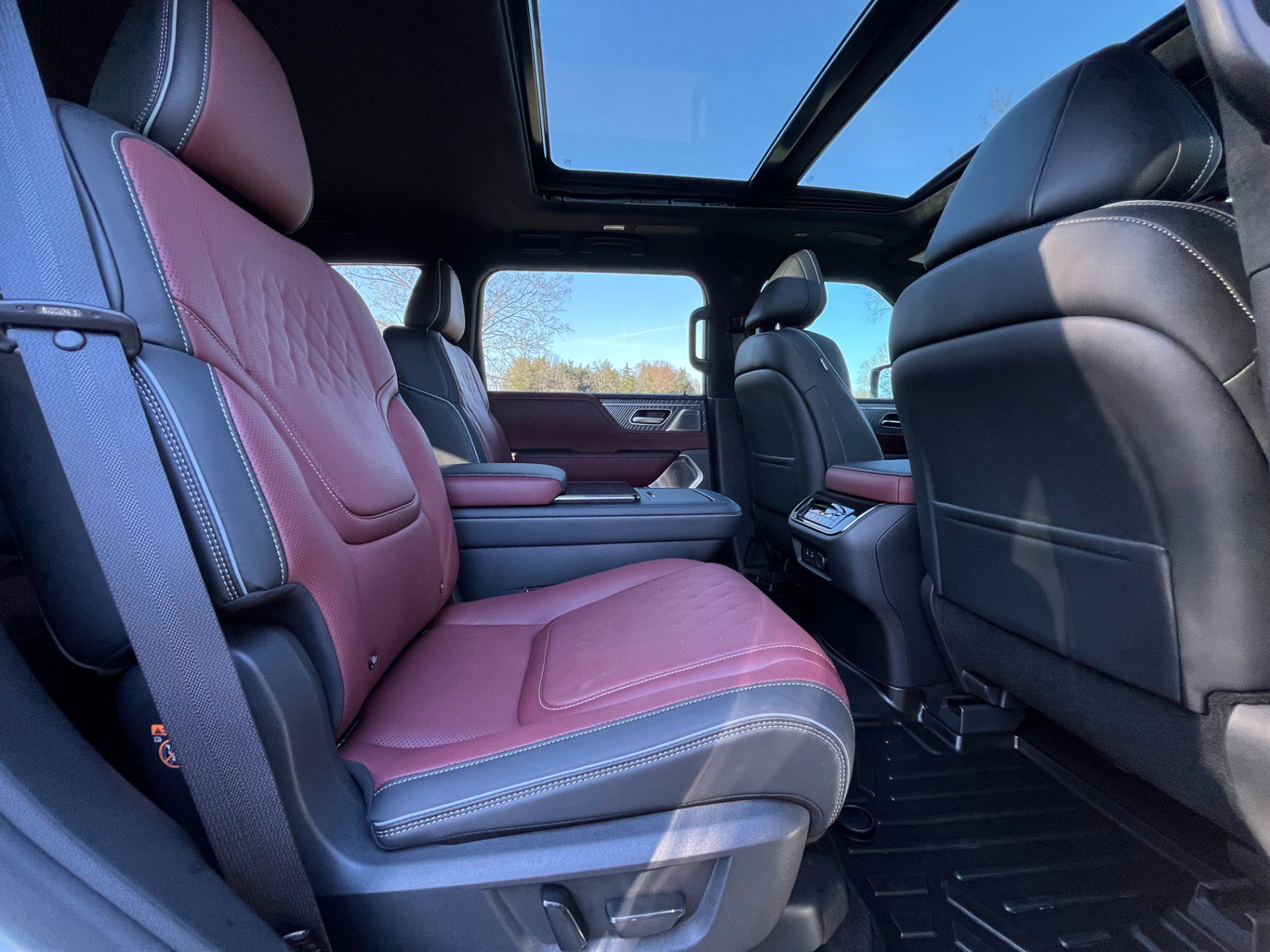 Used 2026 INFINITI QX80 Autograph w/ Premium Cargo Package image 23