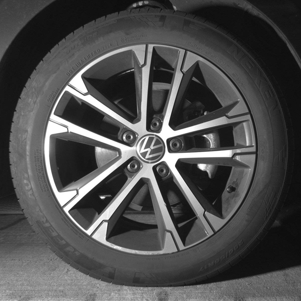 Used 2025 Volkswagen Jetta Sport image 13