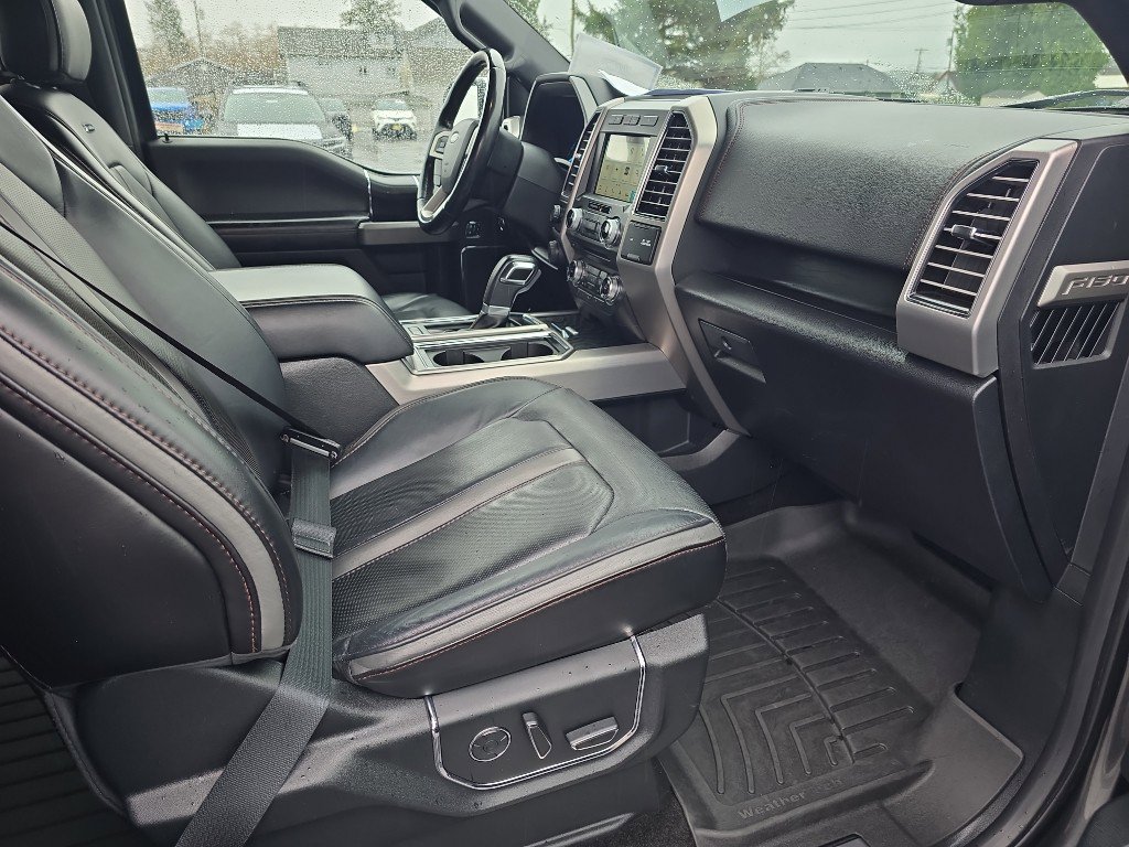 Used 2018 Ford F150 Platinum w/ Equipment Group 701A Luxury image 18