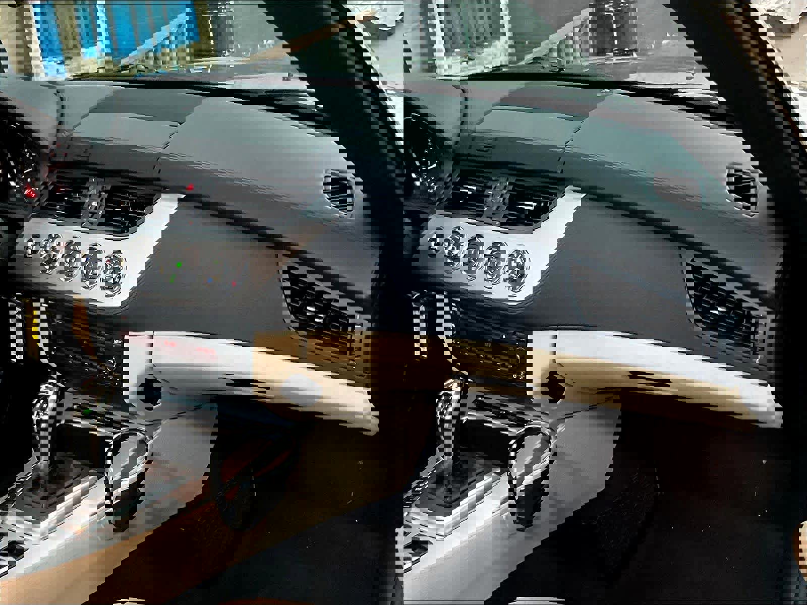 Used 2009 BMW Z4 sDrive35i image 17