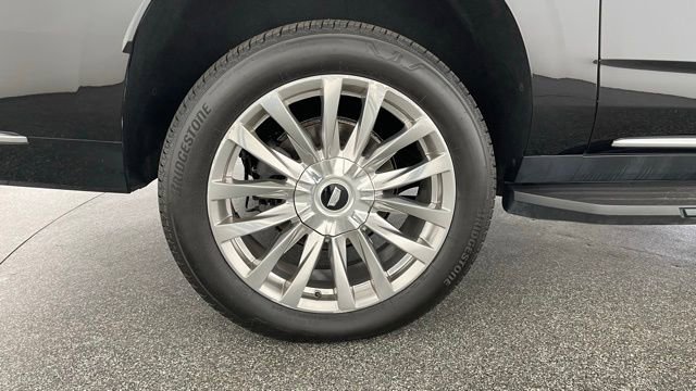 Used 2022 Cadillac Escalade ESV Premium Luxury image 57