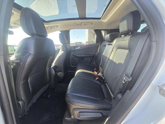 New 2025 Ford Escape SE w/ PHEV Premium Package image 11