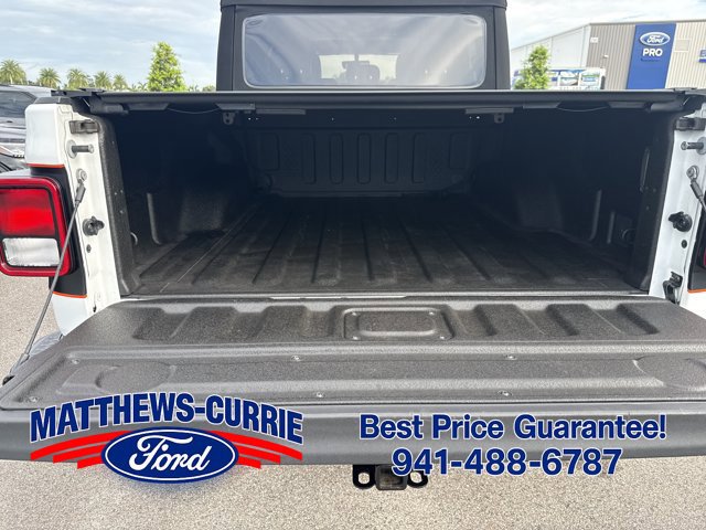 Used 2022 Jeep Gladiator Mojave w/ Trailer Tow Package AWD/4WD image 15