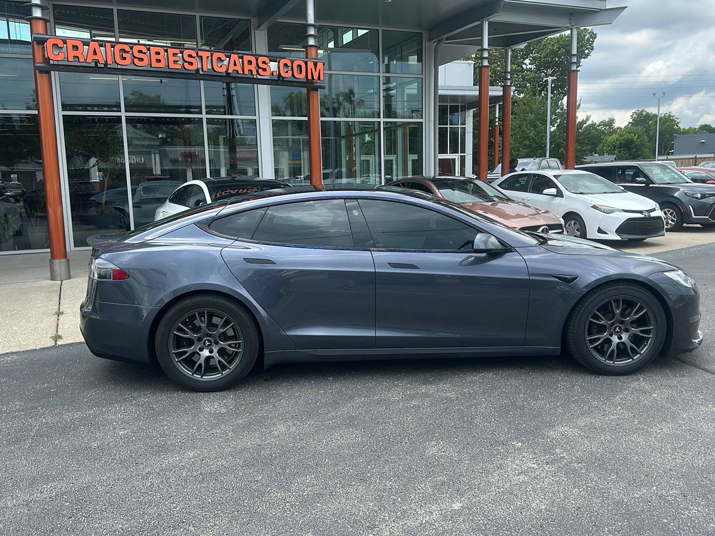 Used 2021 Tesla Model S Plaid AWD/4WD image 2