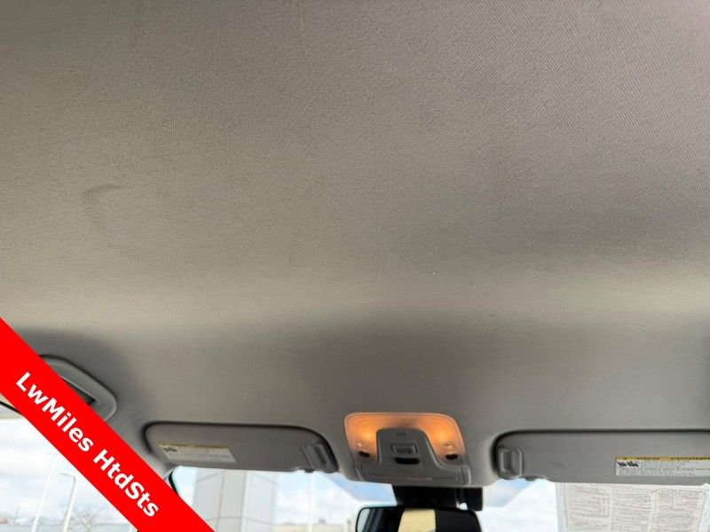 Used 2021 Toyota Prius XLE FWD image 15