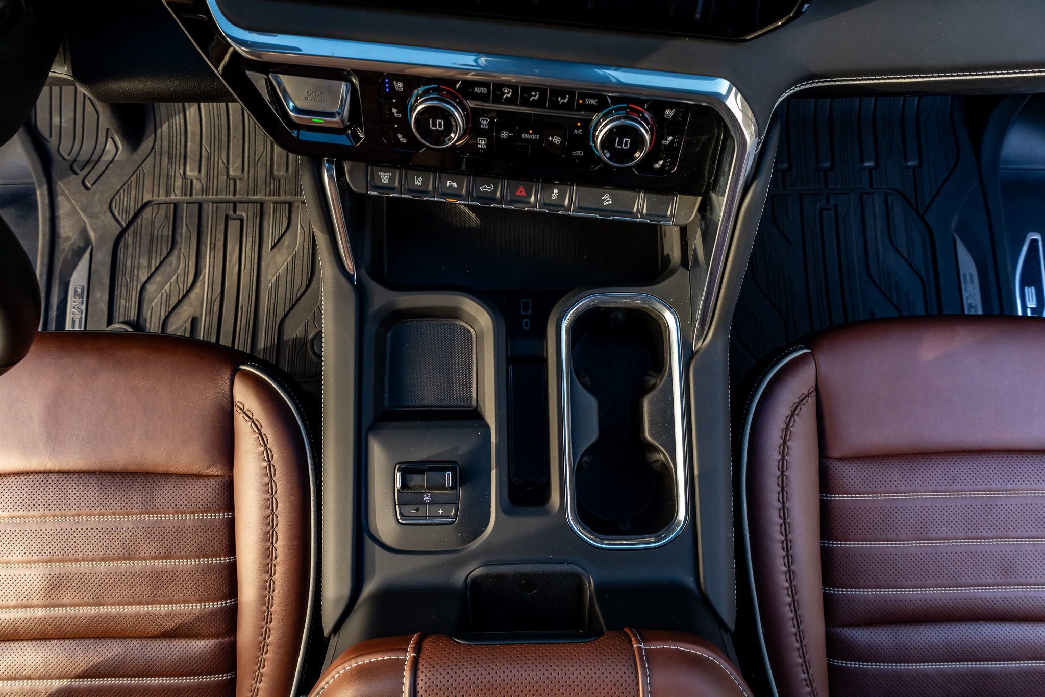 Used 2025 GMC Sierra 2500 Denali Ultimate image 28