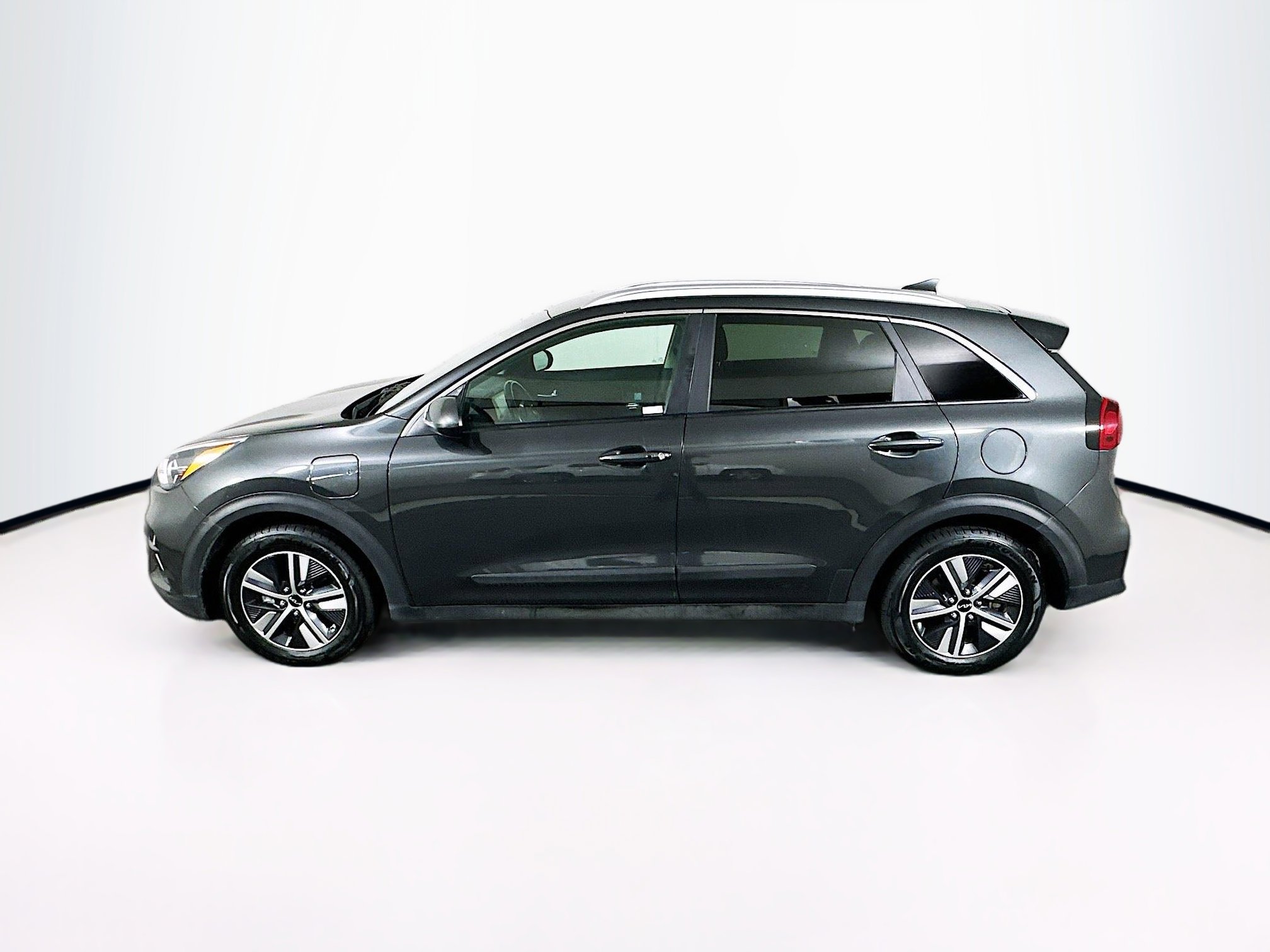 Used 2022 Kia Niro LXS FWD image 4
