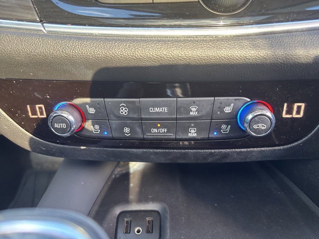 Used 2019 Buick Enclave Premium w/ Experience Buick Package image 36