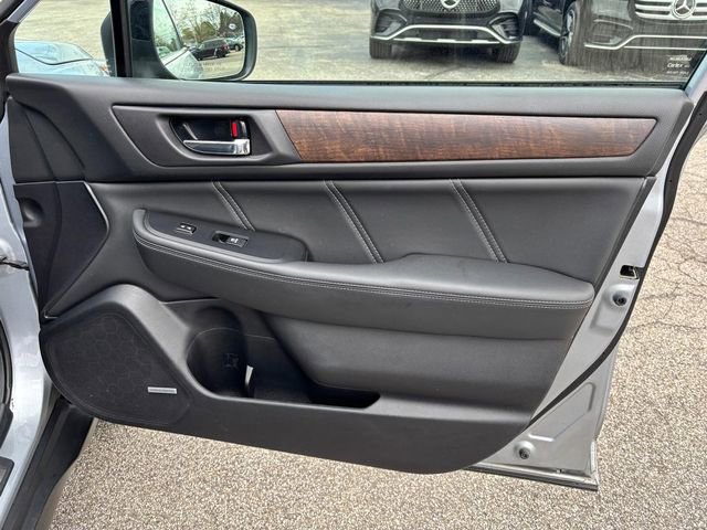 Used 2019 Subaru Outback 3.6R Limited AWD/4WD image 16