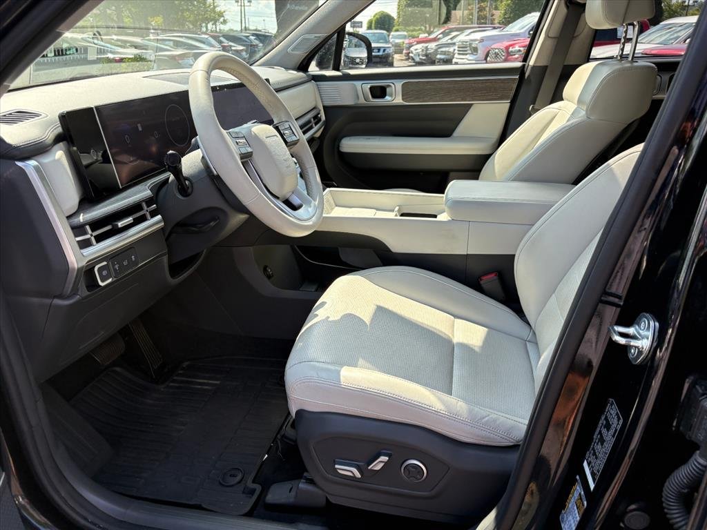 Certified 2024 Hyundai Santa Fe Limited AWD/4WD image 17