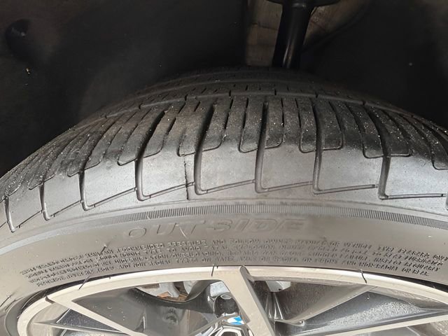 Used 2023 BMW 540i xDrive w/ M Sport Package image 18