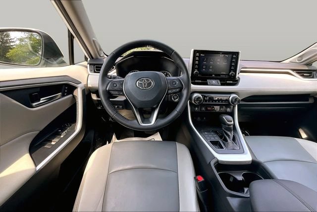 Used 2021 Toyota RAV4 XLE Premium AWD/4WD image 11