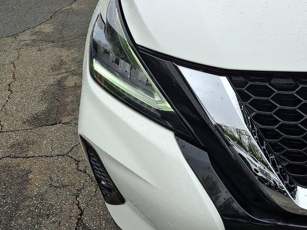 Used 2020 Nissan Murano SL w/ Moonroof Package AWD/4WD image 12