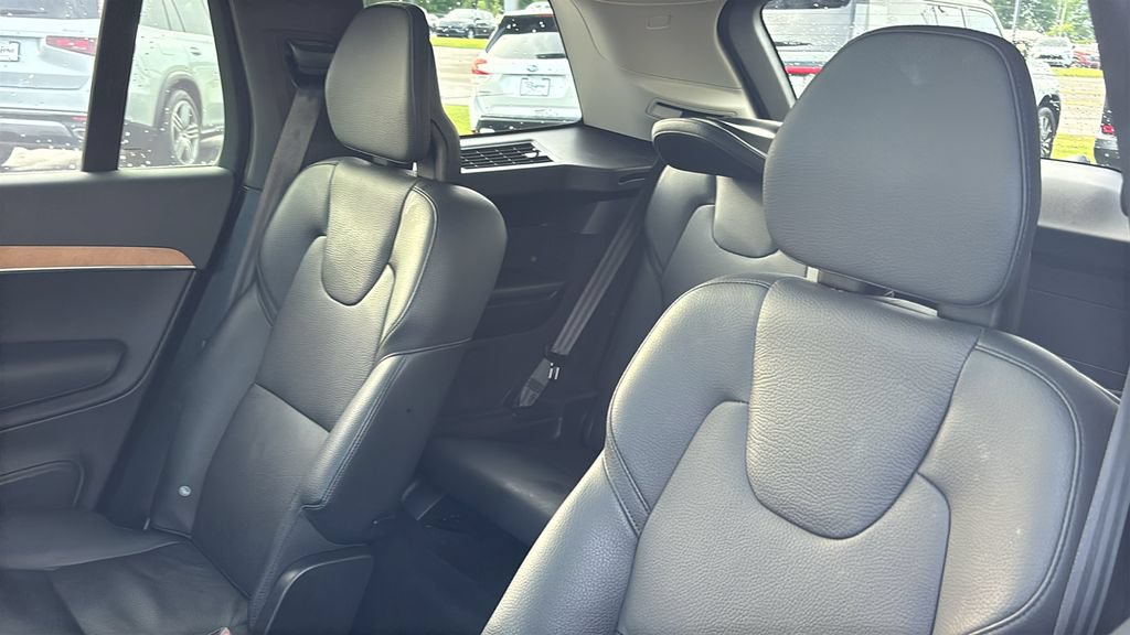 Certified 2025 Volvo XC90 T8 Plus w/ Protection Package AWD/4WD image 26