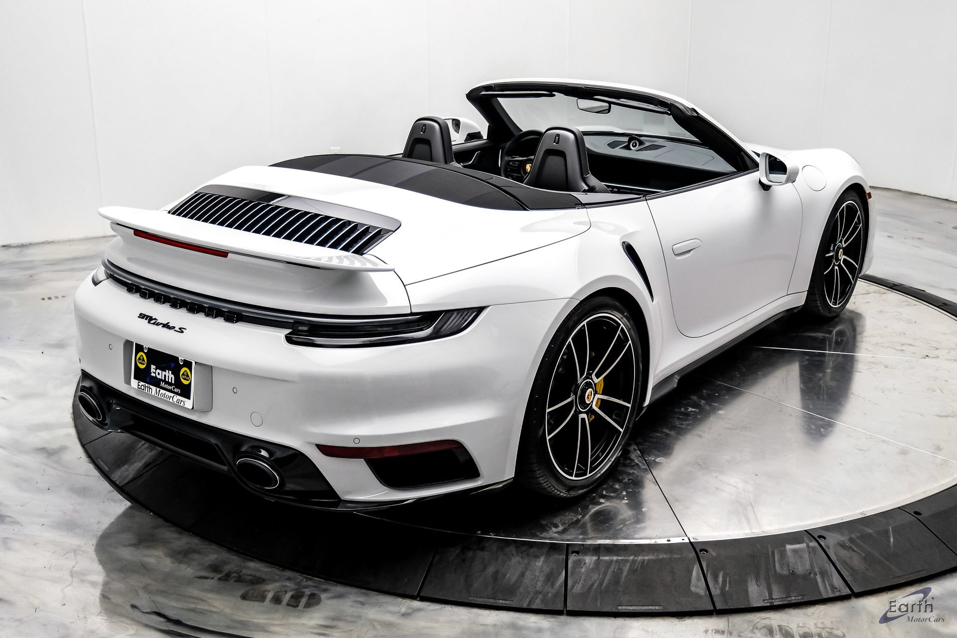 Used 2024 Porsche 911 Turbo S AWD/4WD image 23