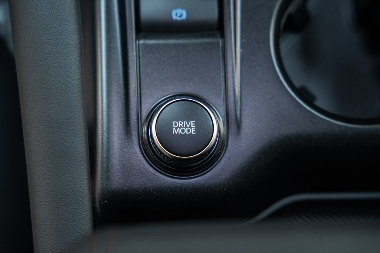 Certified 2025 Ford Explorer Active w/ Active Comfort Package image 31