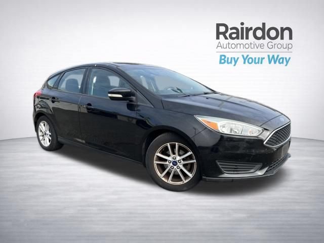 Used 2015 Ford Focus SE FWD image 1