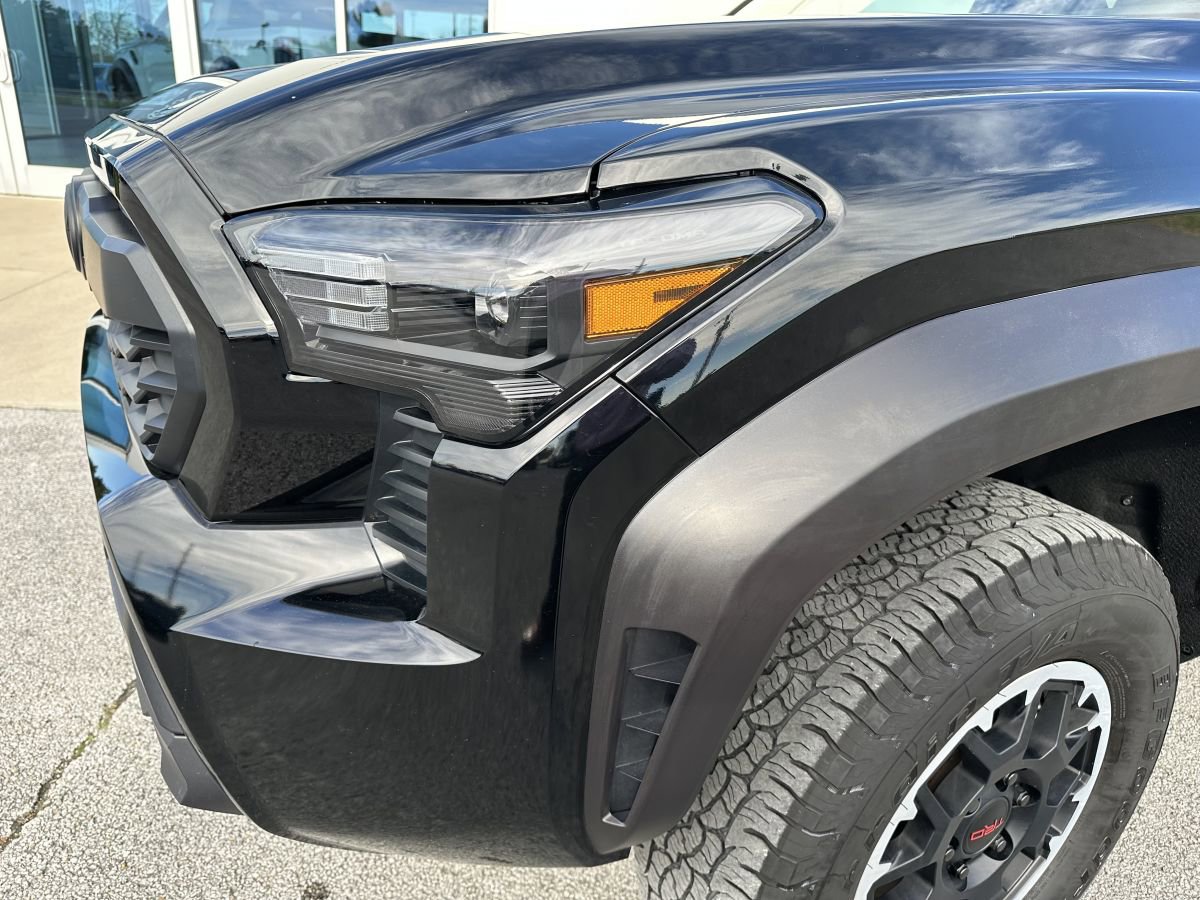 Used 2024 Toyota Tacoma TRD Sport image 5