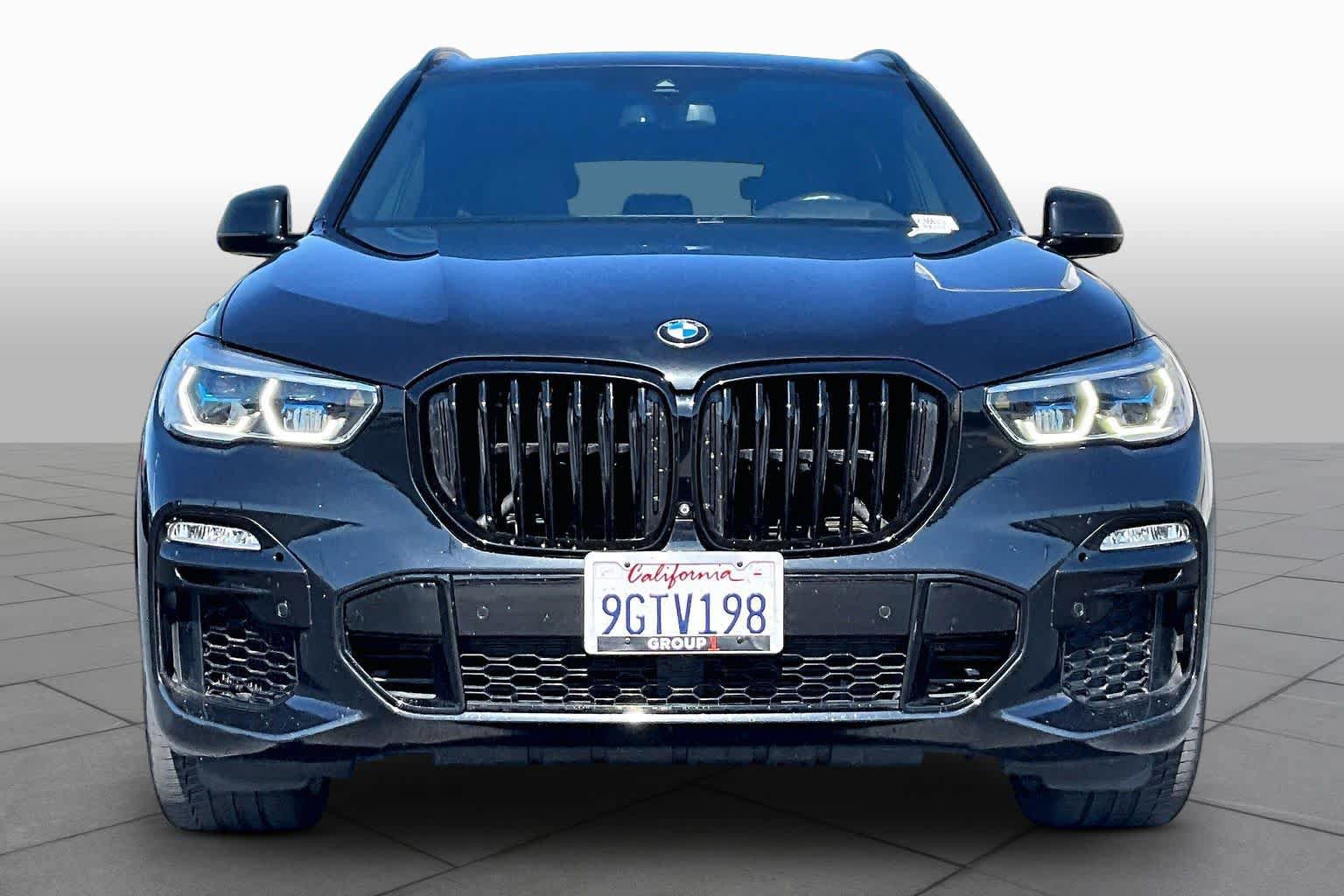 Used 2019 BMW X5 xDrive50i w/ M Sport Package AWD/4WD image 3