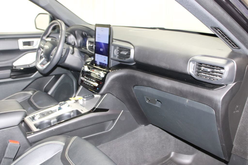 Used 2024 Ford Explorer ST w/ Equipment Group 401A AWD/4WD image 31