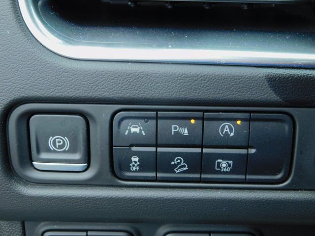 Used 2023 Chevrolet Tahoe High Country image 38