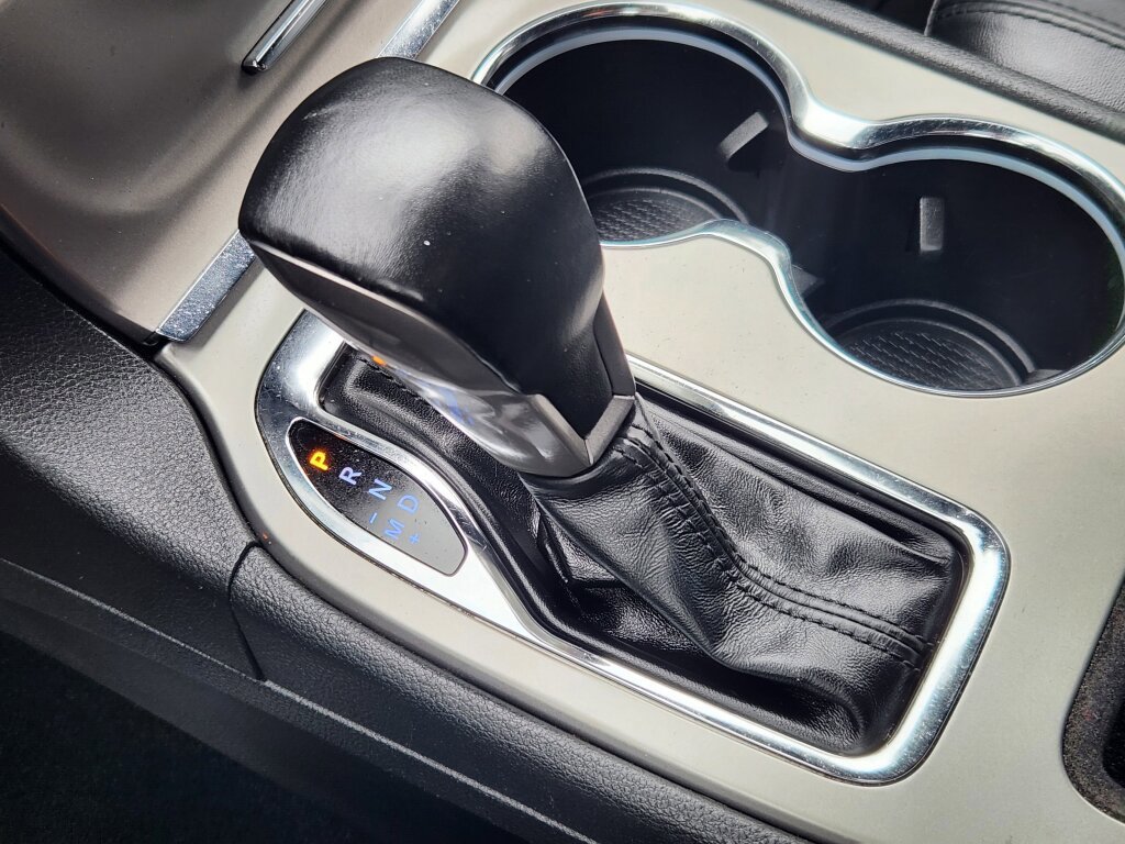 Used 2021 Jeep Grand Cherokee Limited image 23