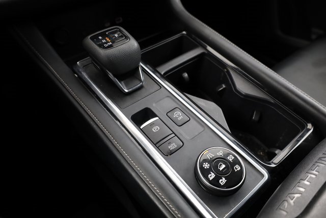 Certified 2024 Nissan Pathfinder SL image 22