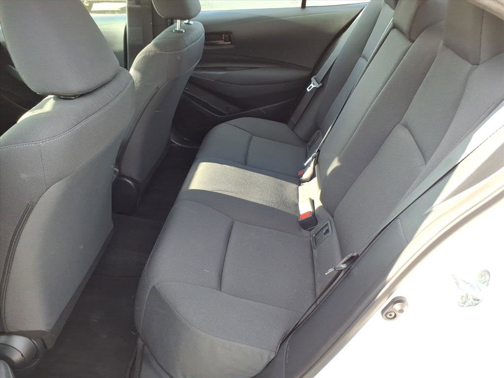 Used 2025 Toyota Corolla LE image 7