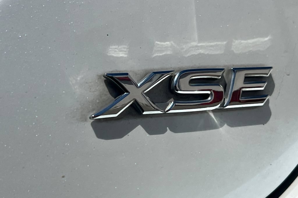 Used 2023 Toyota Camry XSE FWD image 27