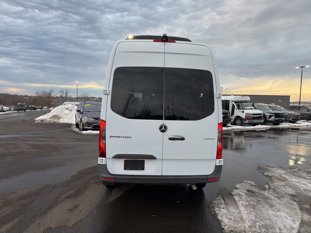 Used 2019 Mercedes-Benz Sprinter 2500 image 7