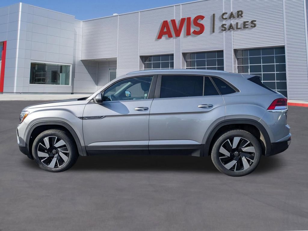 Used 2025 Volkswagen Atlas Cross Sport SE image 10