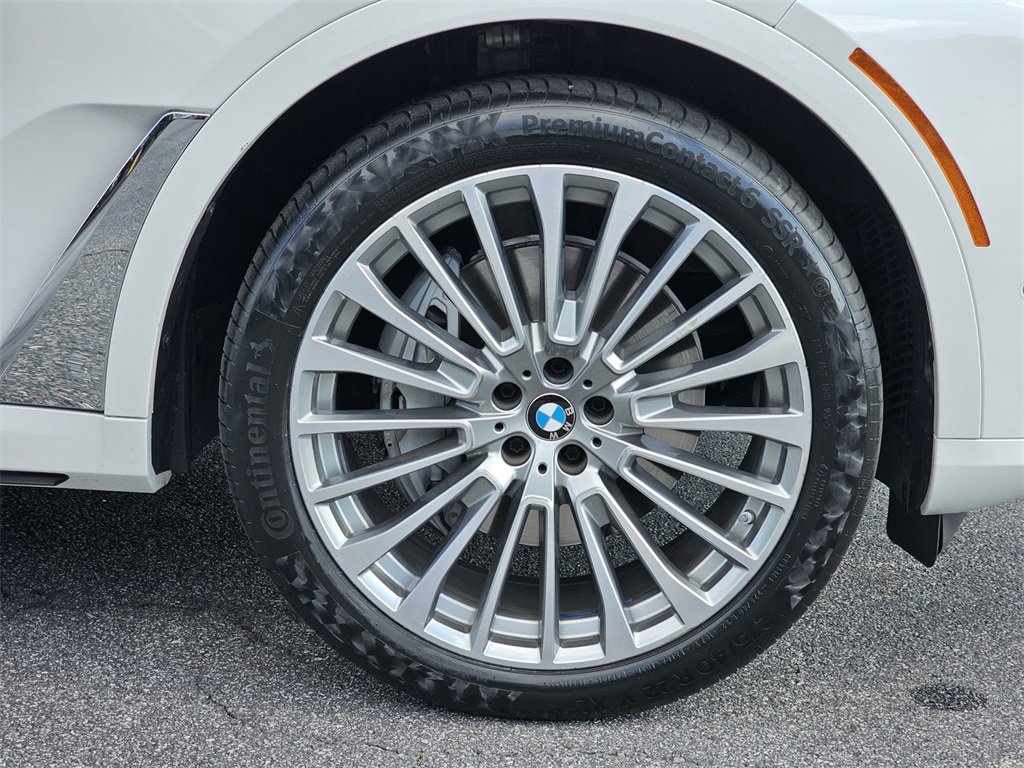 Used 2025 BMW X7 xDrive40i image 13