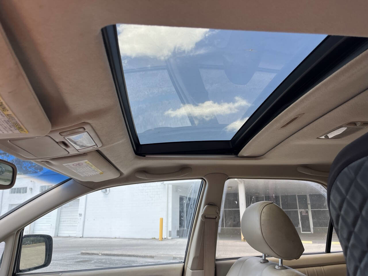 Used 1999 Lexus RX 300 w/ Premium Pkg image 11