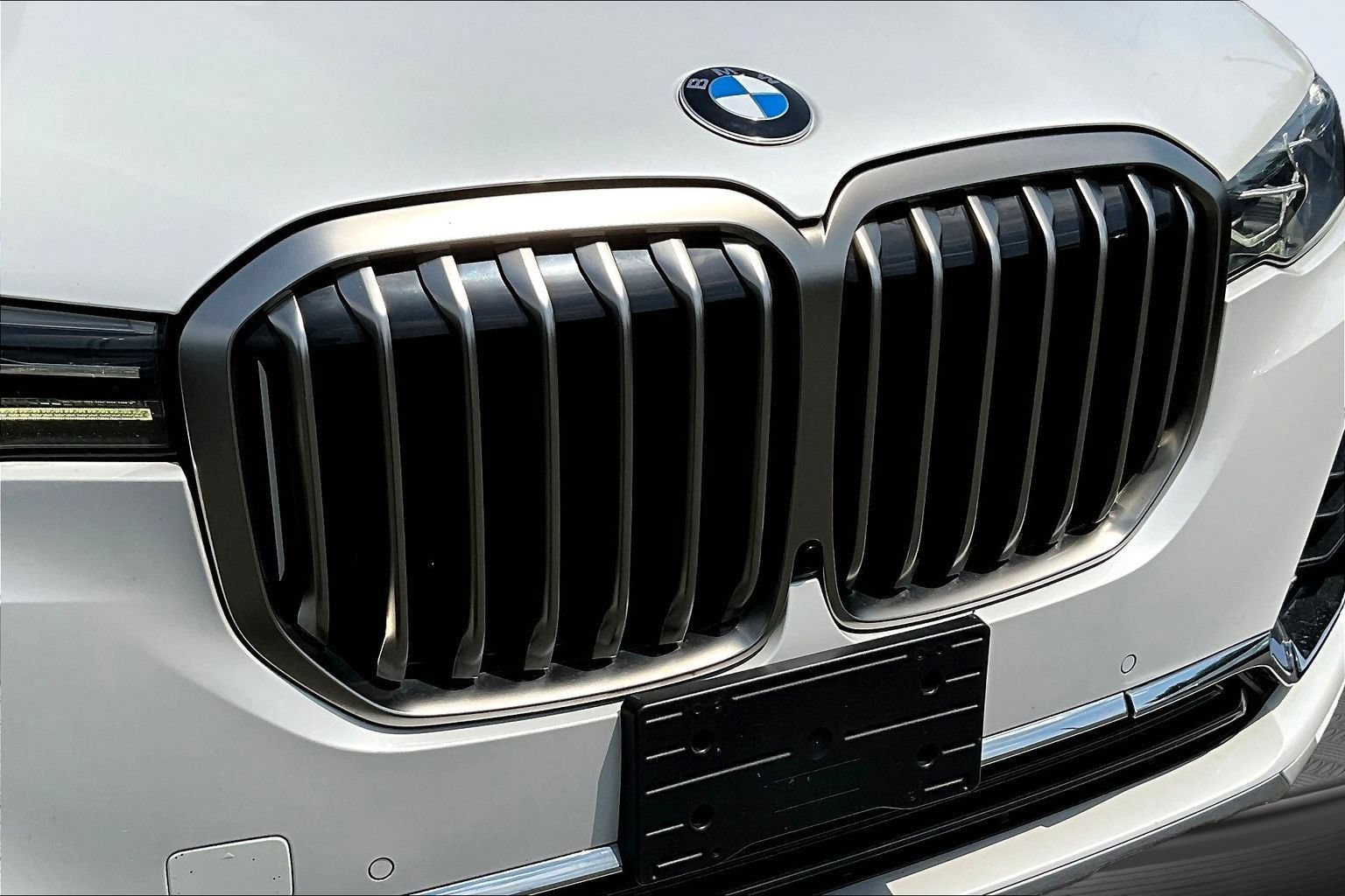 Used 2020 BMW X7 xDrive40i w/ Cold Weather Package AWD/4WD image 30