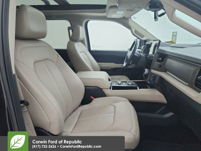 Used 2022 Ford Expedition Max Limited image 37