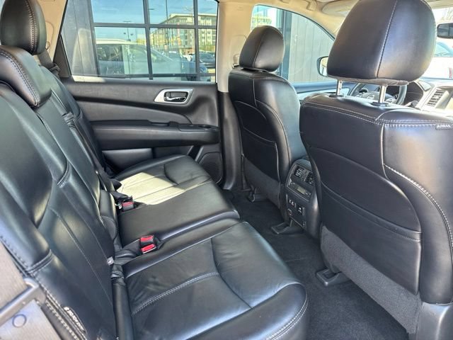 Used 2020 Nissan Pathfinder SL AWD/4WD image 23