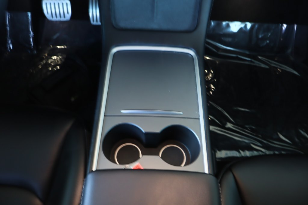 Used 2023 Tesla Model Y Performance AWD/4WD image 31