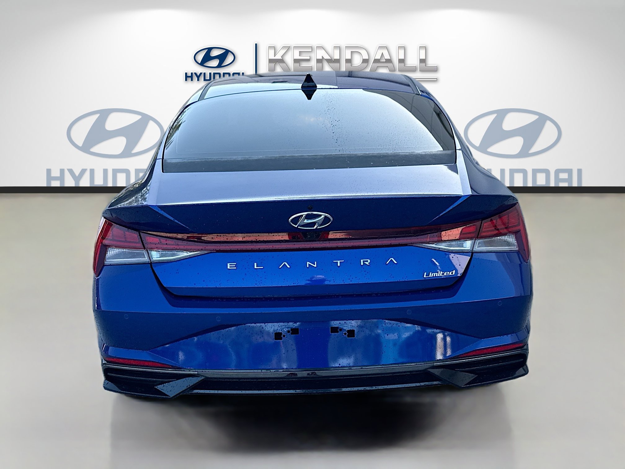 Used 2023 Hyundai Elantra Limited FWD image 5