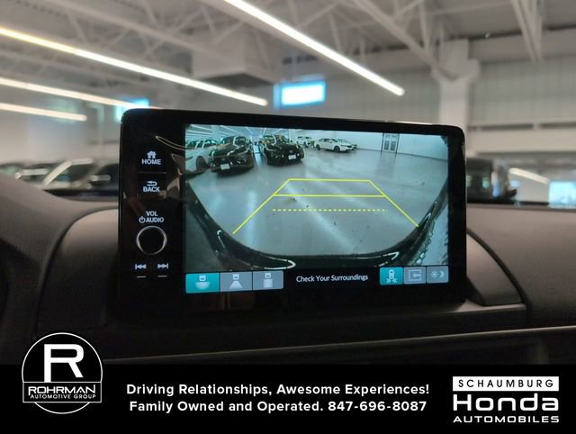 New 2025 Honda Pilot Touring image 8