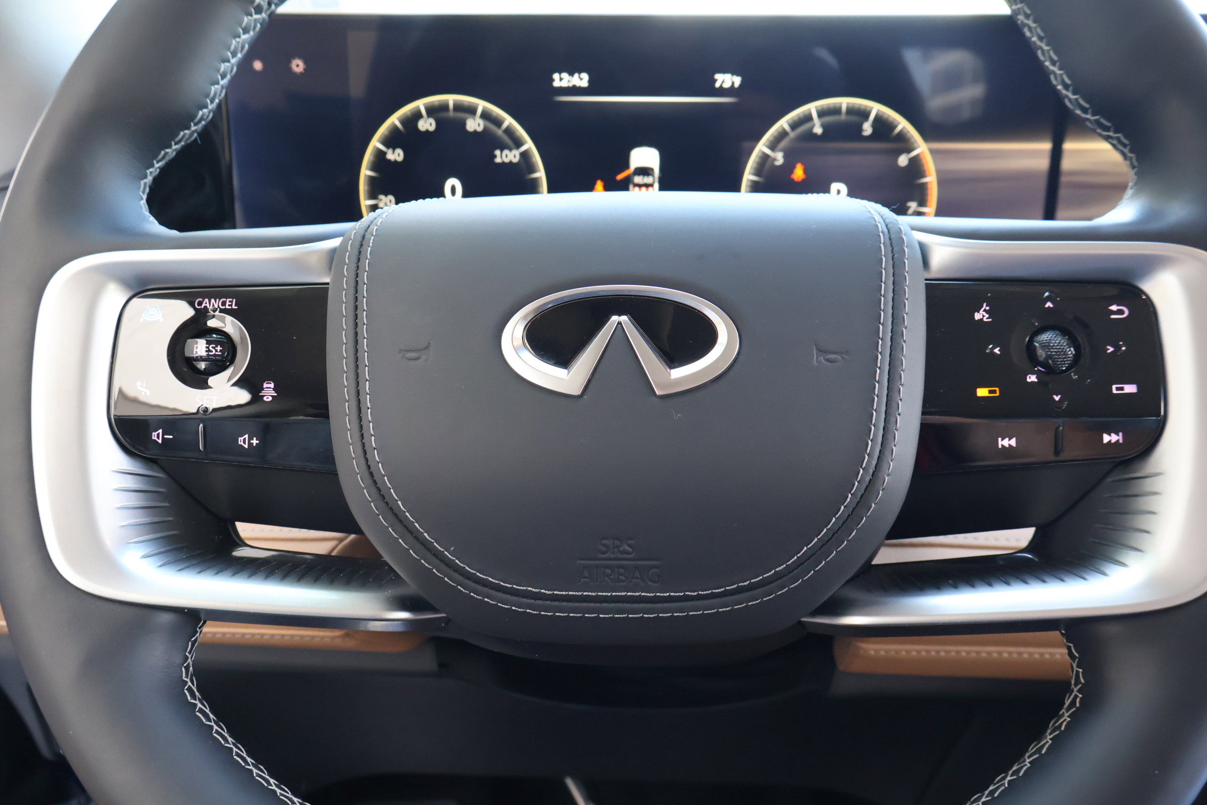 Certified 2025 INFINITI QX80 Sensory w/ Premium Cargo Package image 27