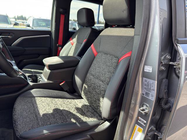 Used 2023 Chevrolet Colorado Z71 w/ Z71 Convenience Package 2 image 14