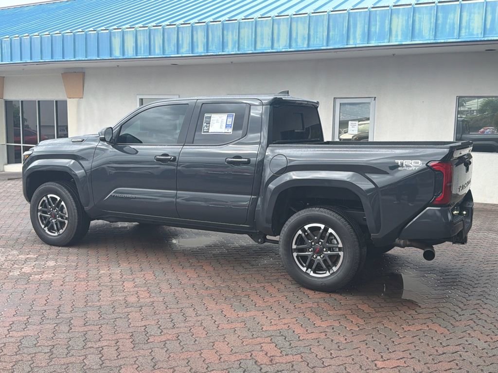 Used 2024 Toyota Tacoma TRD Sport image 3
