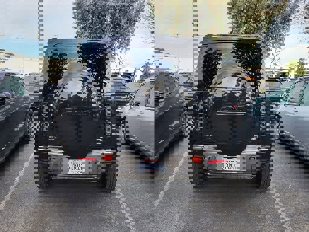 Used 2023 Land Rover Defender 110 X image 4