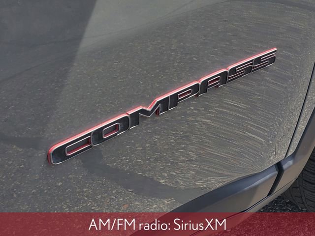 Used 2022 Jeep Compass Trailhawk w/ Sun and Sound Group AWD/4WD image 8