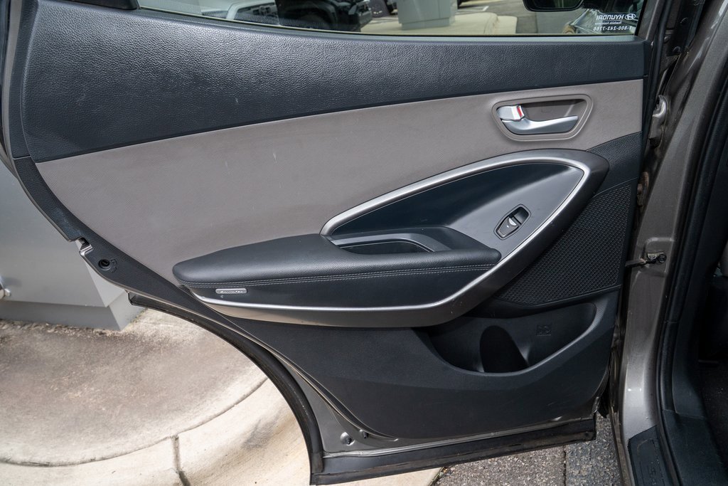 Used 2018 Hyundai Santa Fe Sport image 16